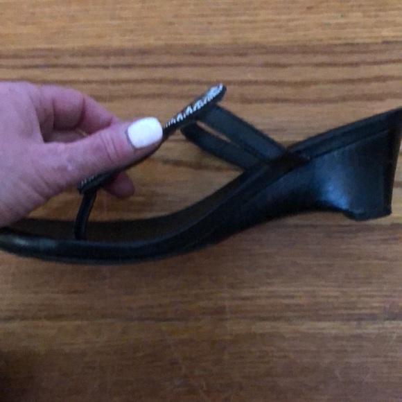 Shoes - Picture 3 of 4